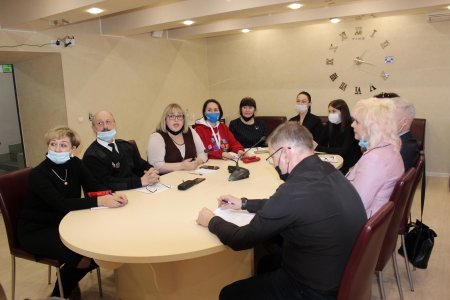 Круглый стол «Презентация лучших практик наставничества» с участием педагогов состоялся в Камчатском крае
